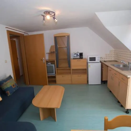 Strandi Apartmanok- Aranyhid 公寓 Balatonmáriafürdő
